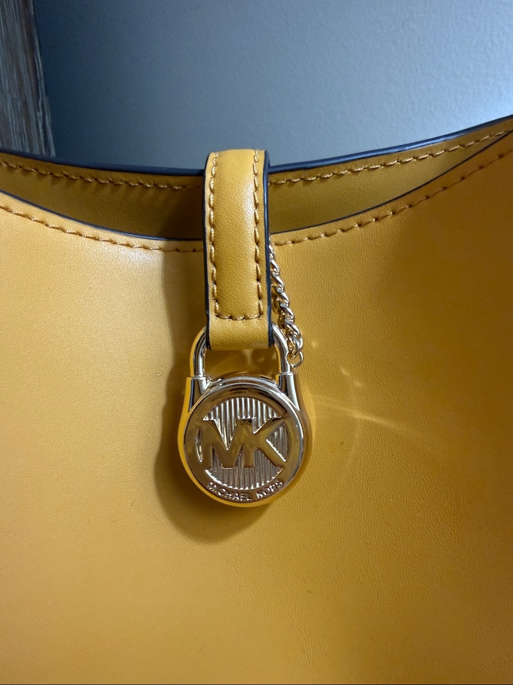 Michael Kors Yellow Leather Shoulder Tote with Gold MK Charm - Picture 2 of 7